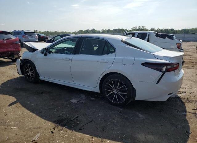 
								2023 Toyota Camry full									