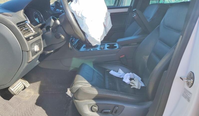 
								2014 Volkswagen Touareg full									