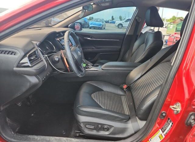 
								2020 Toyota Camry se full									