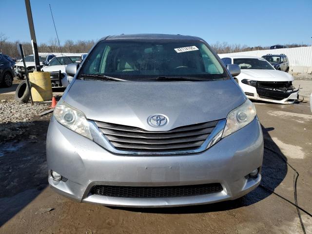 2012 Toyota Sienna xle