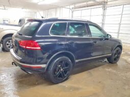 
										2017 Volkswagen Touareg full									