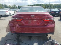 
										2021 Toyota Camry le full									