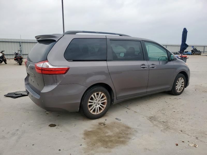 2015 Toyota Sienna xle