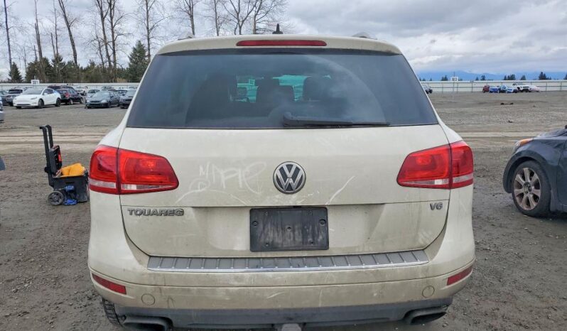 
								2011 Volkswagen Touareg full									