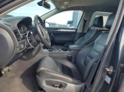 
										2011 Volkswagen Touareg full									