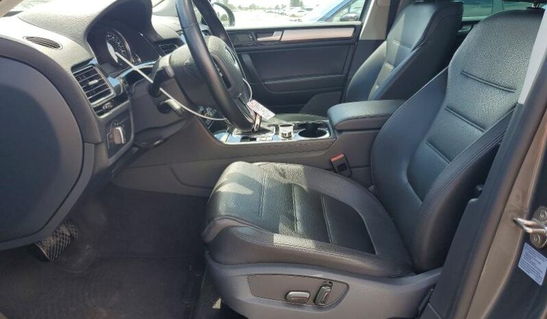 
								2014 Volkswagen Touareg full									