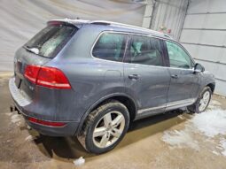 
										2012 Volkswagen Touareg full									