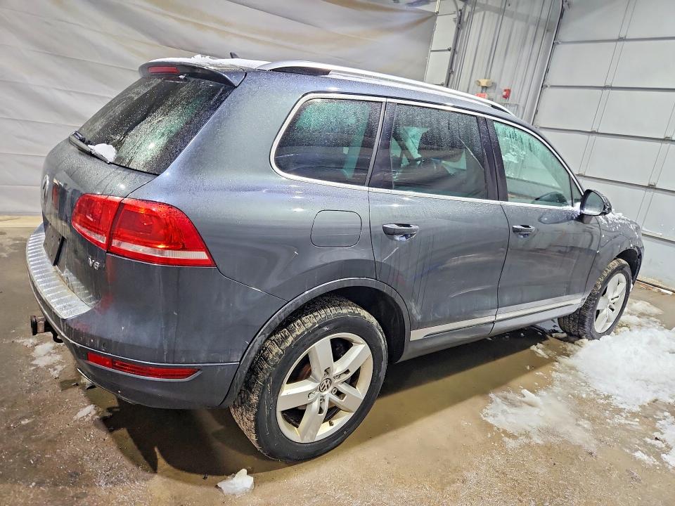 2012 Volkswagen Touareg