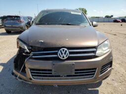
										2014 Volkswagen Touareg full									