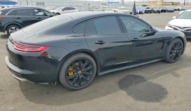 
								2018 Porsche Panamera full									