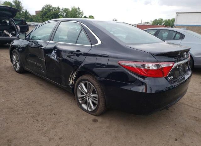 
								2016 Toyota Camry le full									