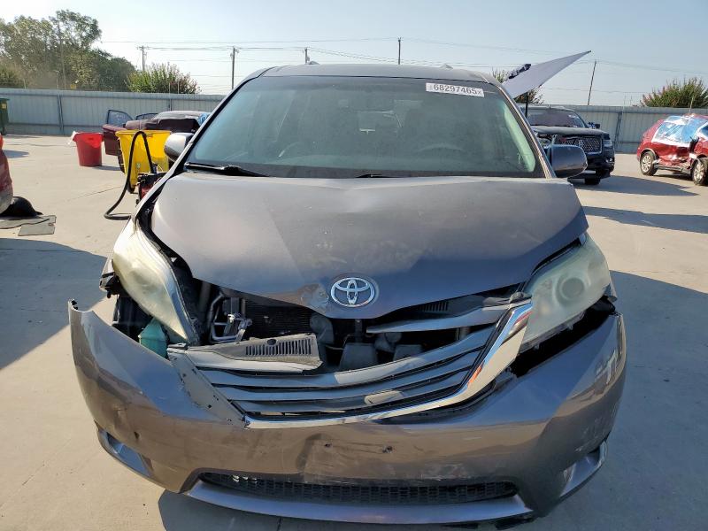 2013 Toyota Sienna