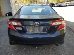 
										2012 Toyota Camry base full									