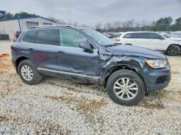 
										2014 Volkswagen Touareg full									
