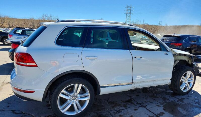 
								2012 Volkswagen Touareg full									