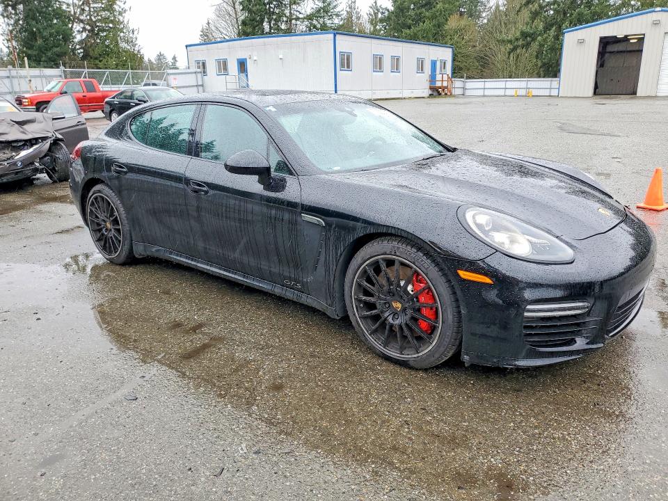 2015 Porsche Panamera