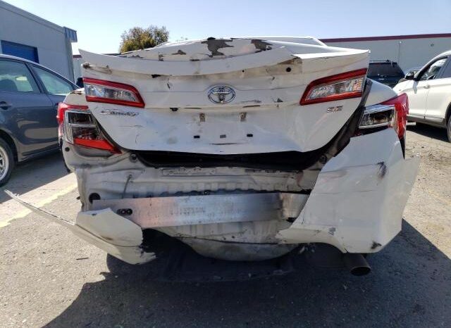 
								2014 Toyota Camry full									