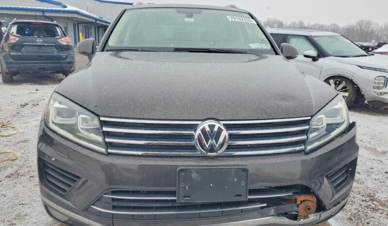 
								2015 Volkswagen Touareg full									