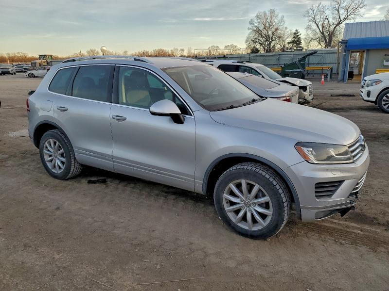 2016 Volkswagen Touareg