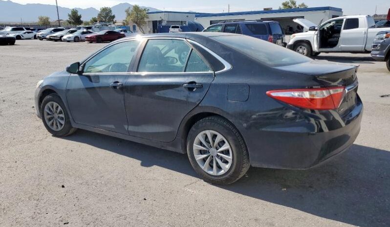 
								2017 Toyota Camry full									