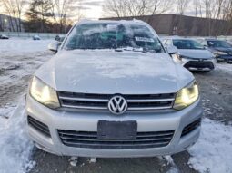
										2012 Volkswagen Touareg full									