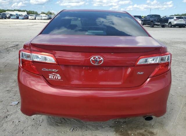 
								2012 Toyota Camry base full									