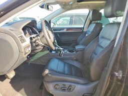 
										2016 Volkswagen Touareg full									