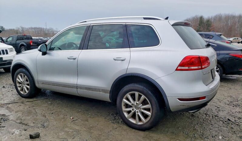 
								2014 Volkswagen Touareg full									