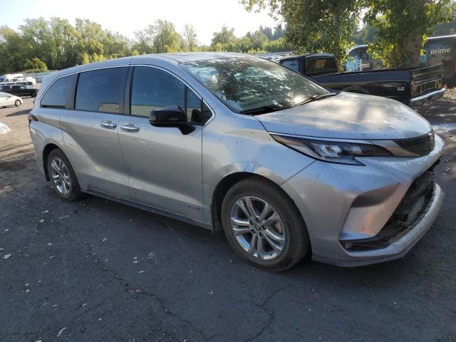 2021 Toyota Sienna