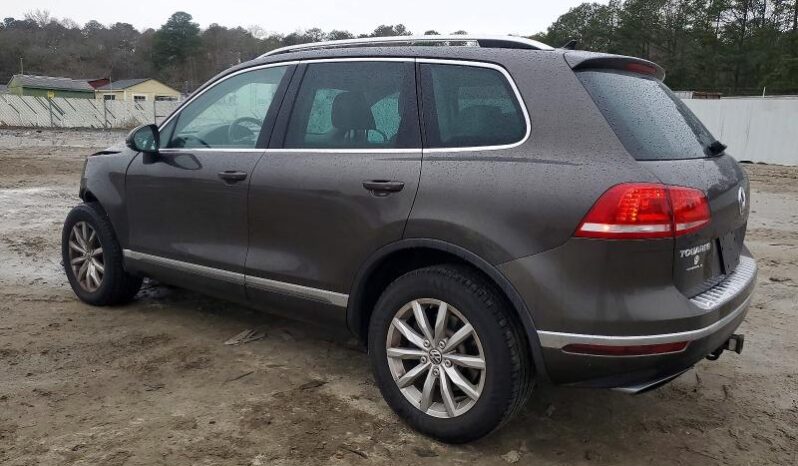 
								2017 Volkswagen Touareg full									