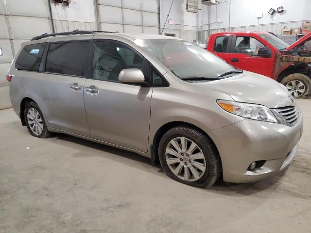 2015 Toyota Sienna xle