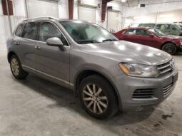 
										2012 Volkswagen Touareg full									