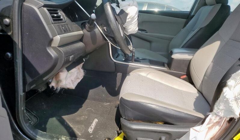 
								2017 Toyota Camry le full									