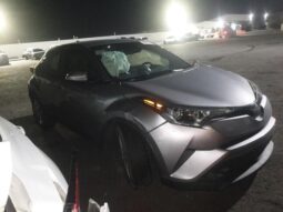 
										2019 Toyota C-hr full									