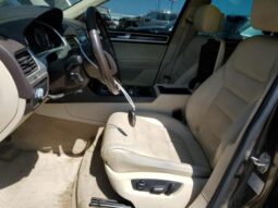 
										2014 Volkswagen Touareg full									