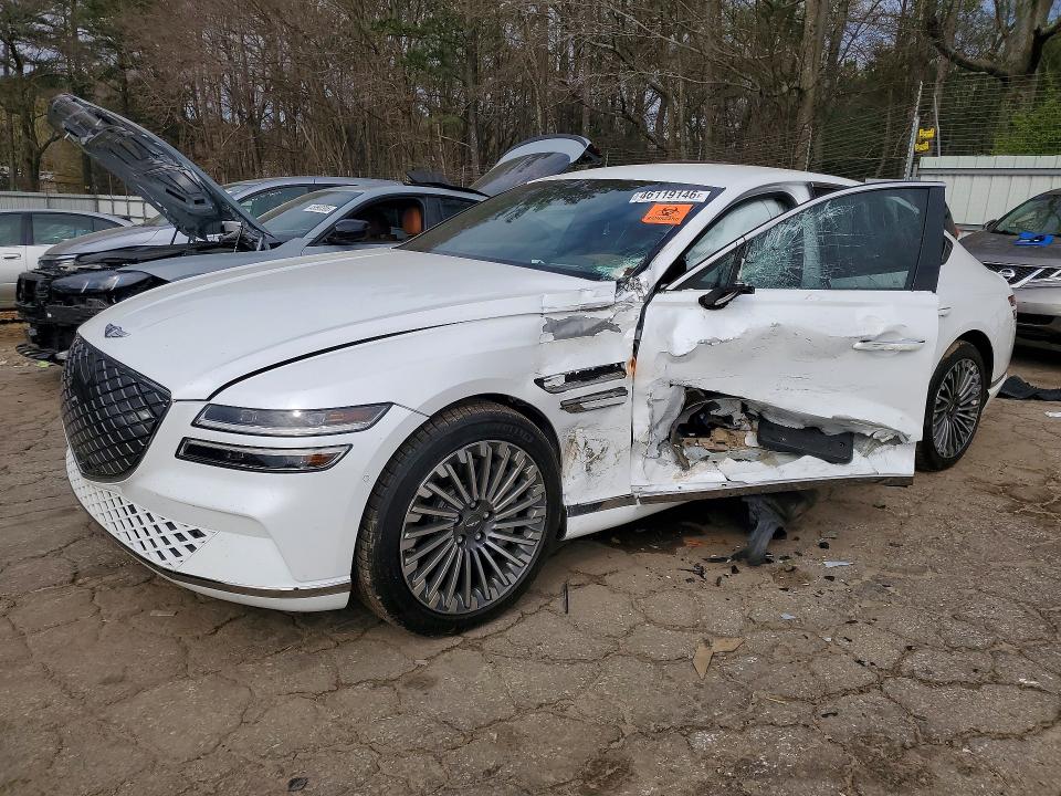 2023 Genesis G80