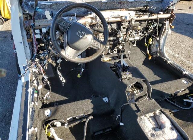 
								2020 Toyota Camry full									