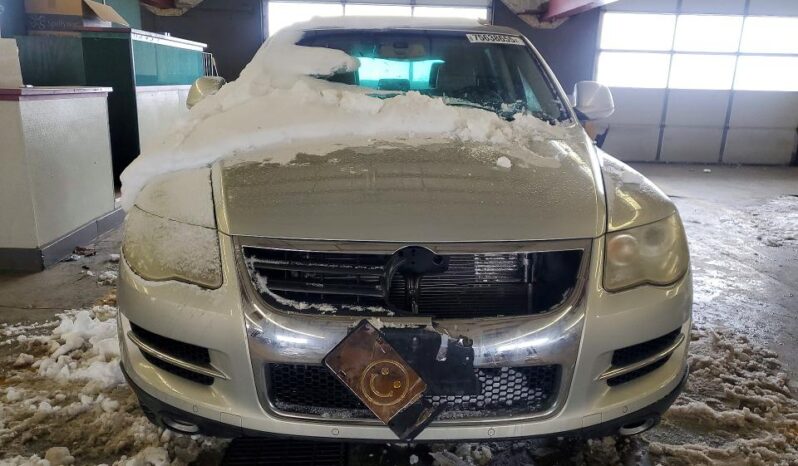 
								2008 Volkswagen Touareg full									