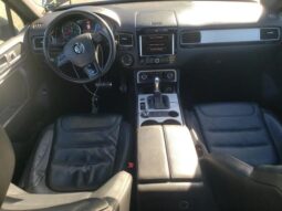 
										2014 Volkswagen Touareg full									