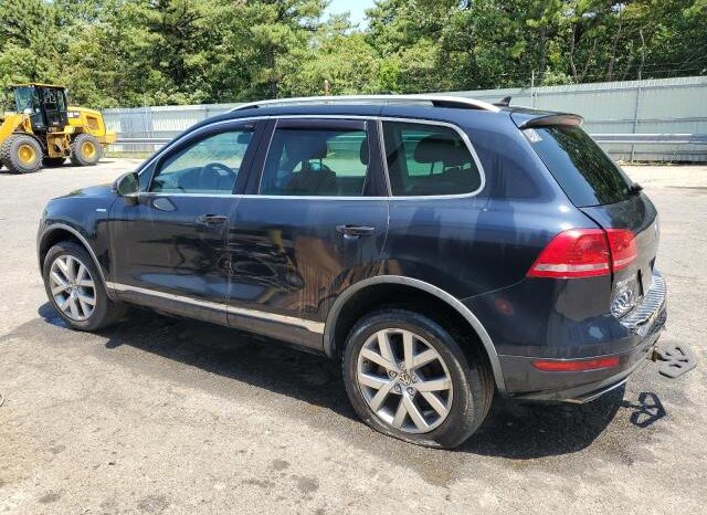 
								2014 Volkswagen Touareg full									