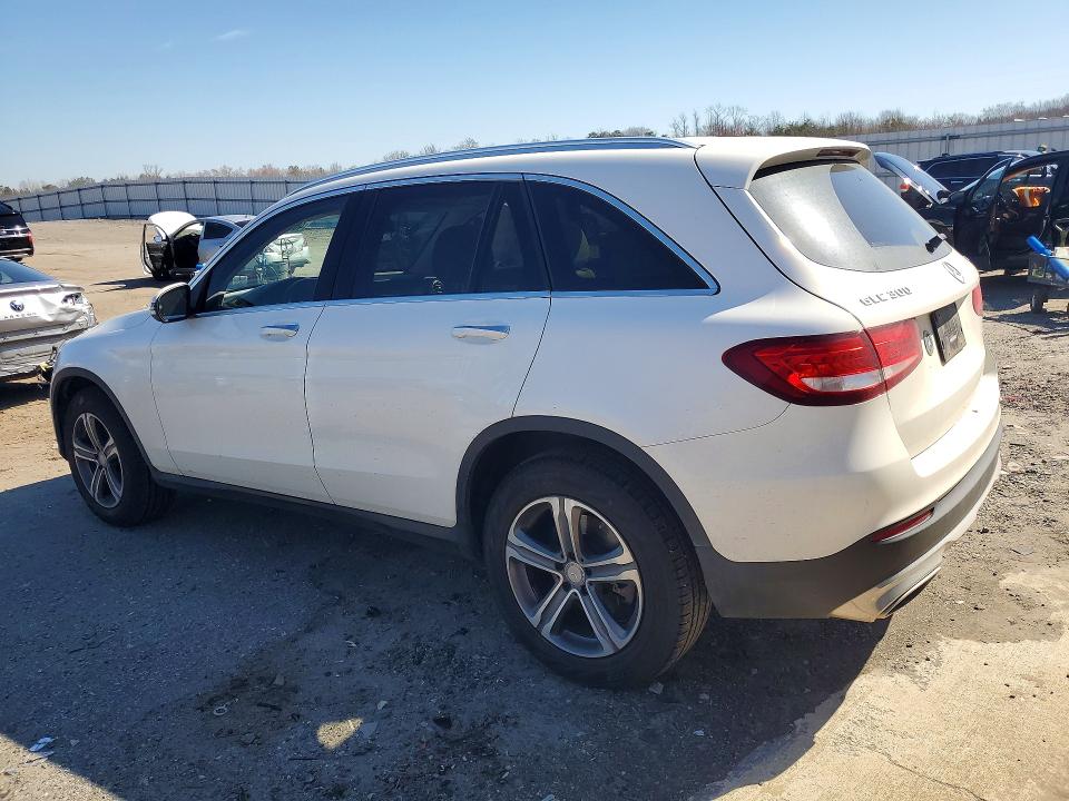 2016 Mercedes-benz Glc