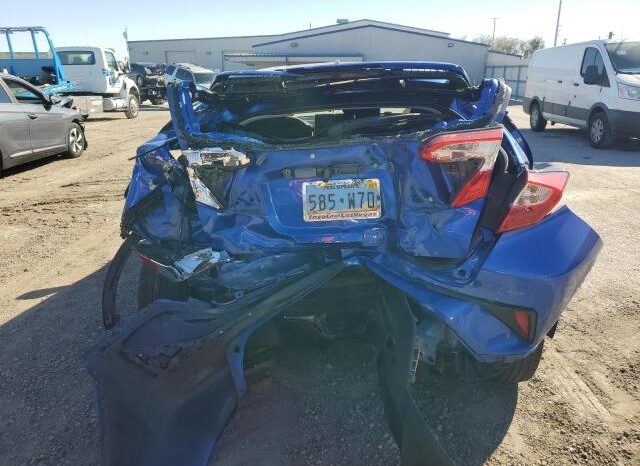 
								2020 Toyota C-hr full									