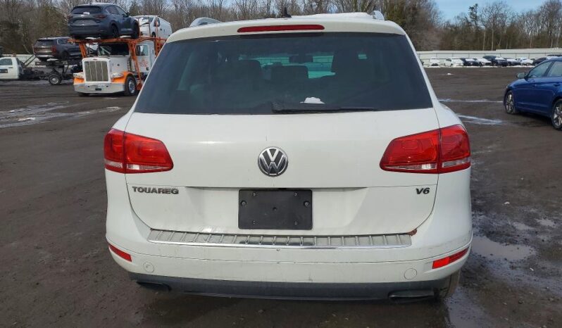 
								2013 Volkswagen Touareg full									