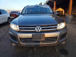 
										2013 Volkswagen Touareg full									