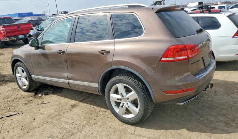 
								2012 Volkswagen Touareg full									
