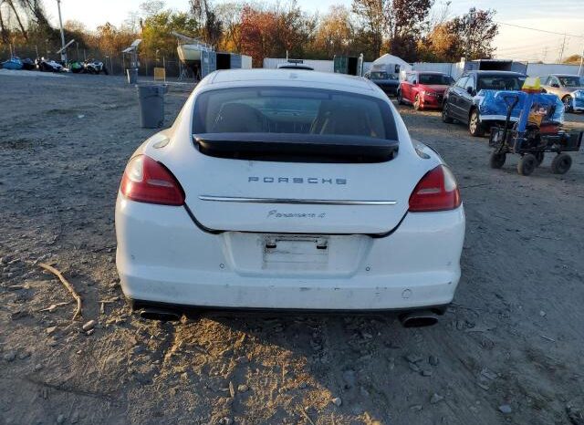 
								2011 Porsche Panamera full									