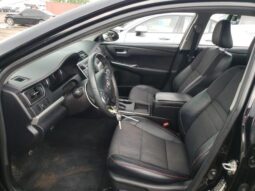 
										2016 Toyota Camry le full									