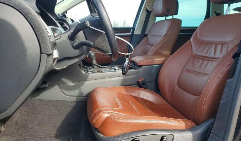 
								2015 Volkswagen Touareg full									