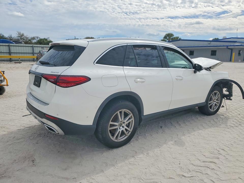 2023 Mercedes-benz Glc