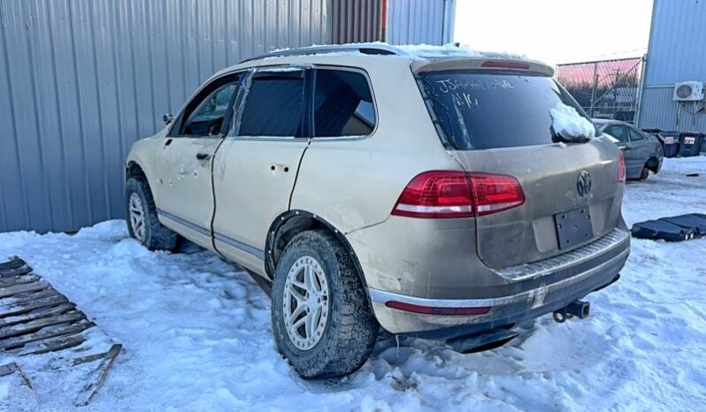 
								2015 Volkswagen Touareg full									